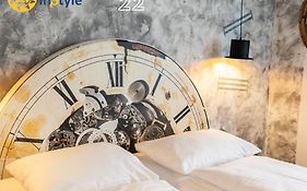 Living Instyle